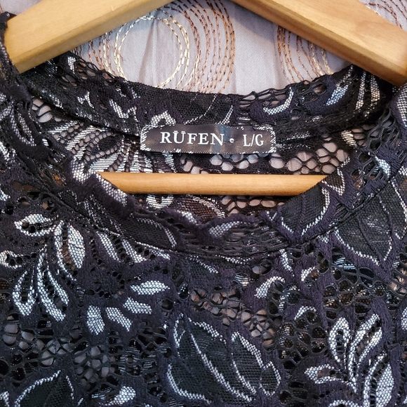 EUC Rufen sleeveless lace top szL - Picture 2 of 7